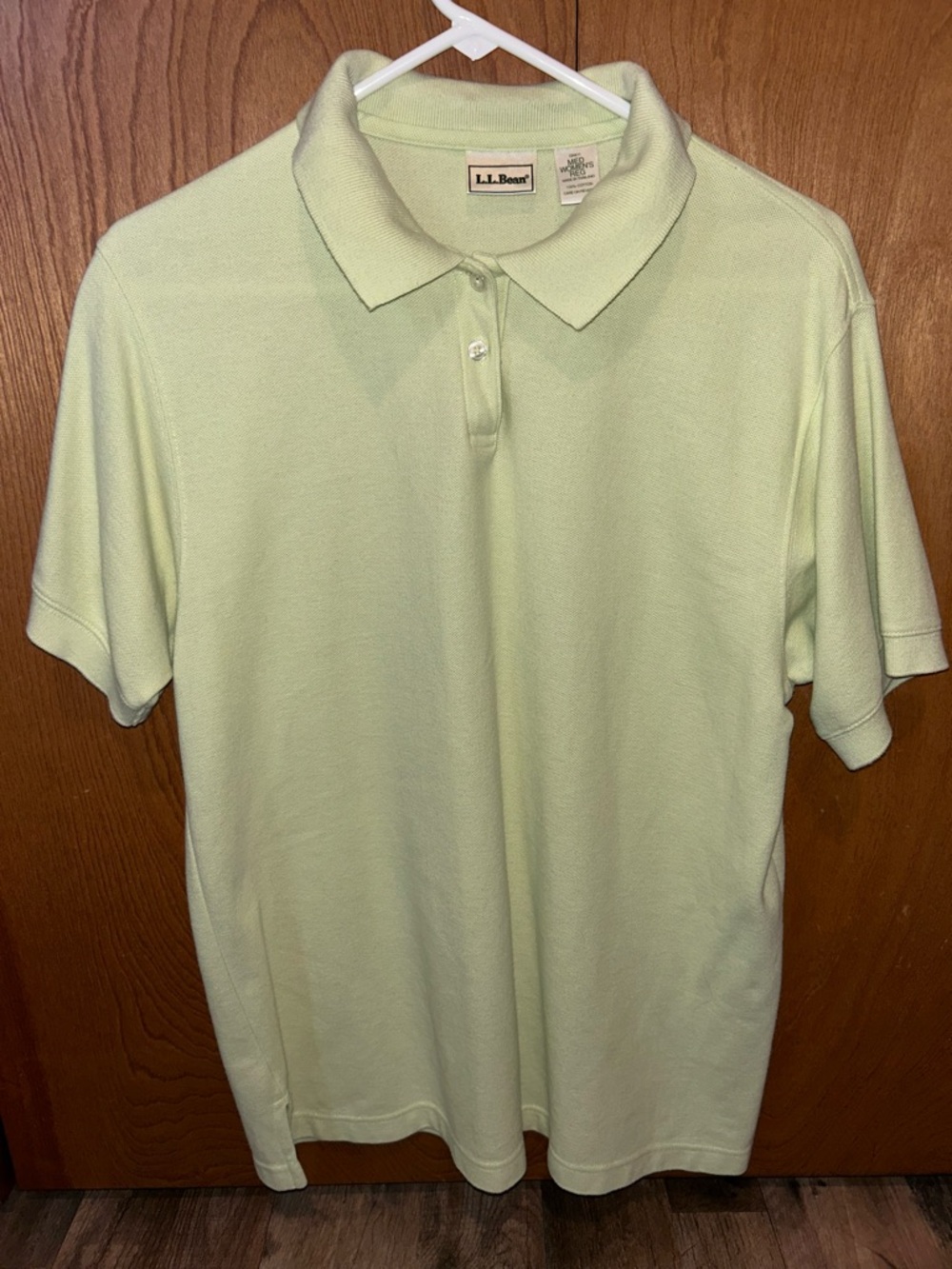 L.L. Bean Women’s Light Green Polo Golf Shirt Size Medium Short Sleeve